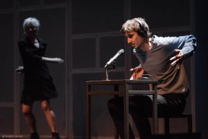 thea%cc%82tre-national-is-there-life-on-mars